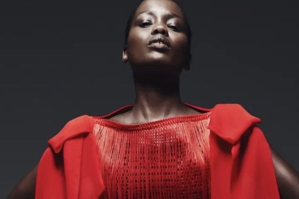 Omar Salam's scarlet dress for Sukeina, its bodice hand-knotted and pierced in openwork, the design language at the centre of this dossier. | Photo: In Courtesy of Sukeina
